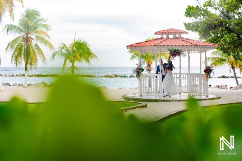 Bride and groom photoshoot session