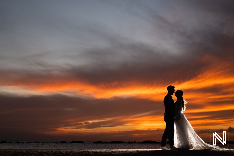 Bride and groom sunset photoshoot session