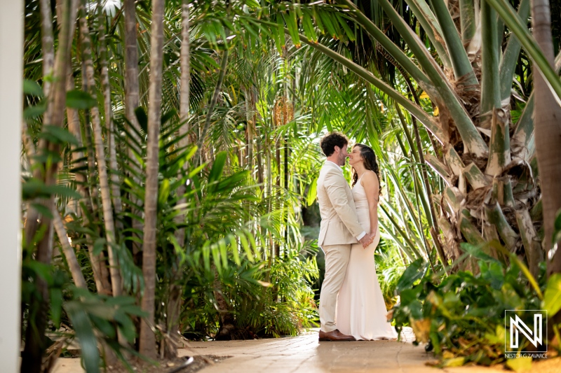 Bride and groom photoshoot session