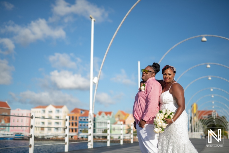 Bride and groom photo session at Emmabrug