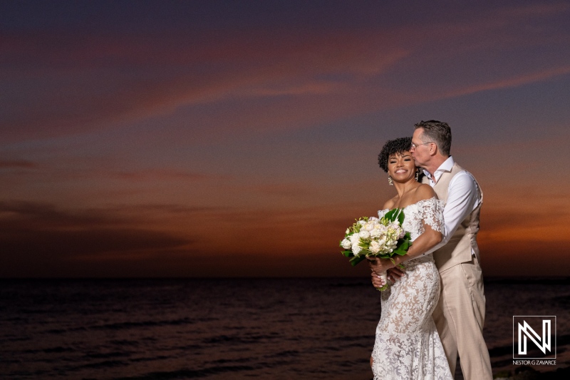 Wedding couple sunset photoshoot