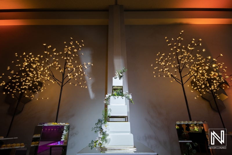 luxury wedding cake decor with light threes