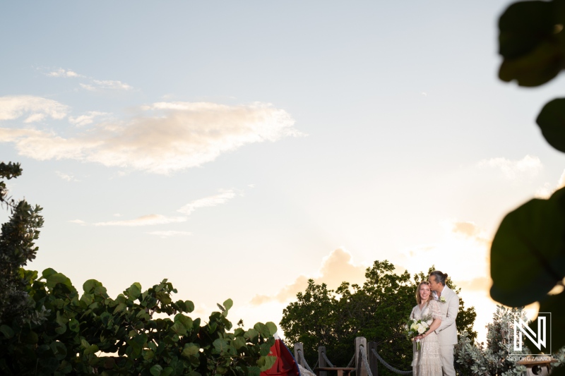 Bride and groom photoshoot session