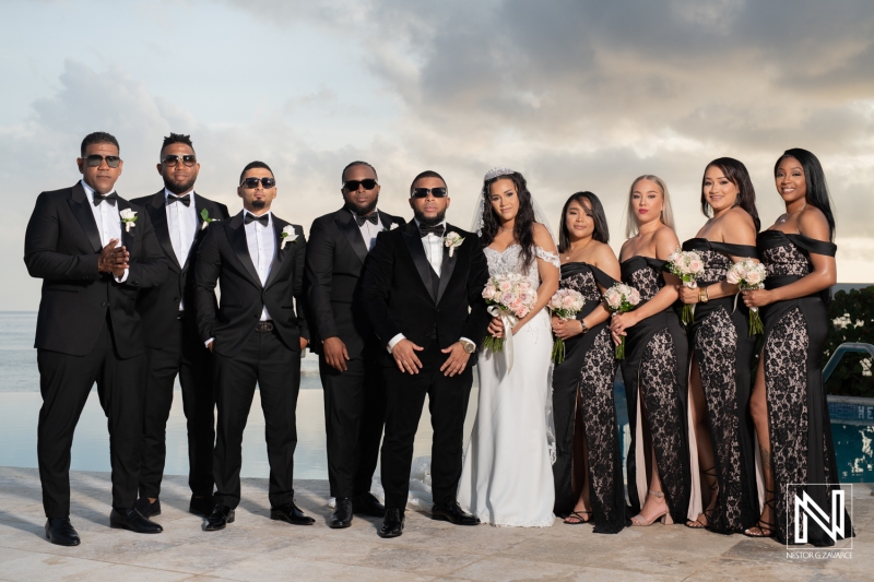 Bride and groom with bridesmaids and groomsmen