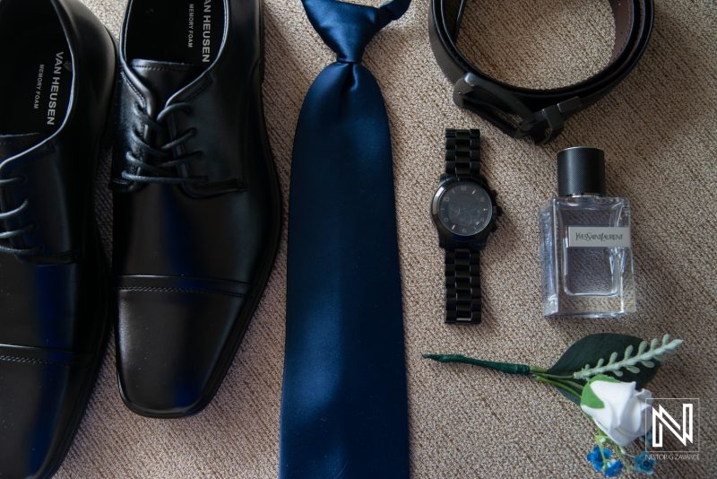 Groom's attire