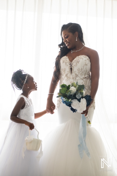 Bride and daughter first look