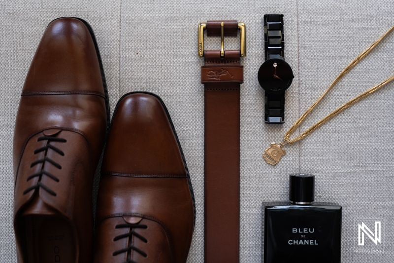 Groom's attire
