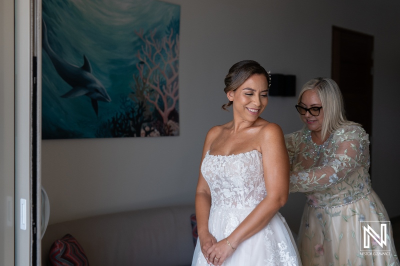 Bridal preparations in Curacao with a beautiful backdrop