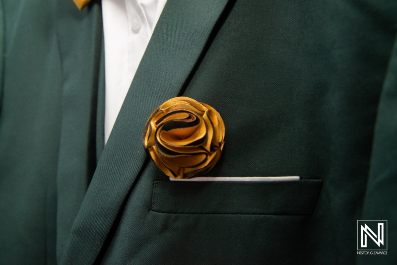 Groom's boutonier