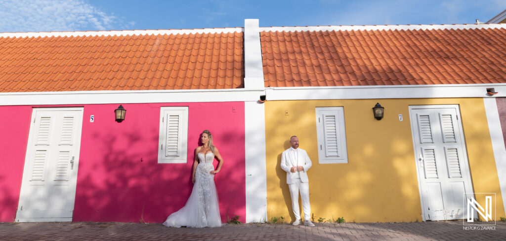 Trash the dress in Pietermaai and at Cas Abao Beach in Curacao
